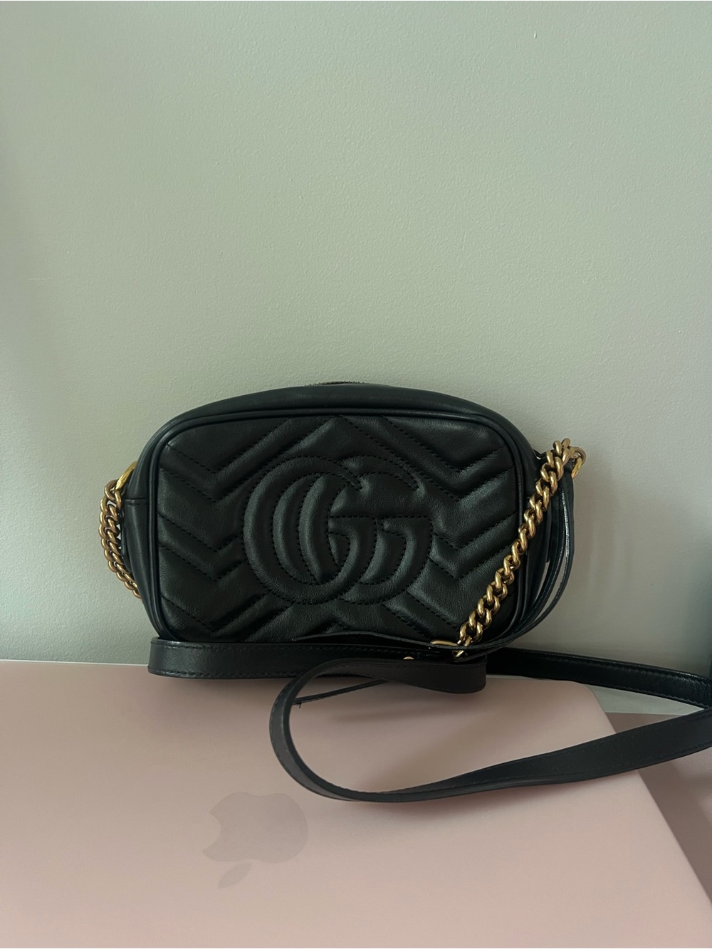 Gucci Marmont Small Camera Bag - Picture 4 of 11